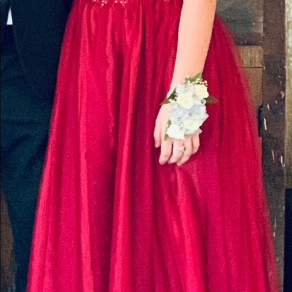 Prom dress - Picture 3 of 7